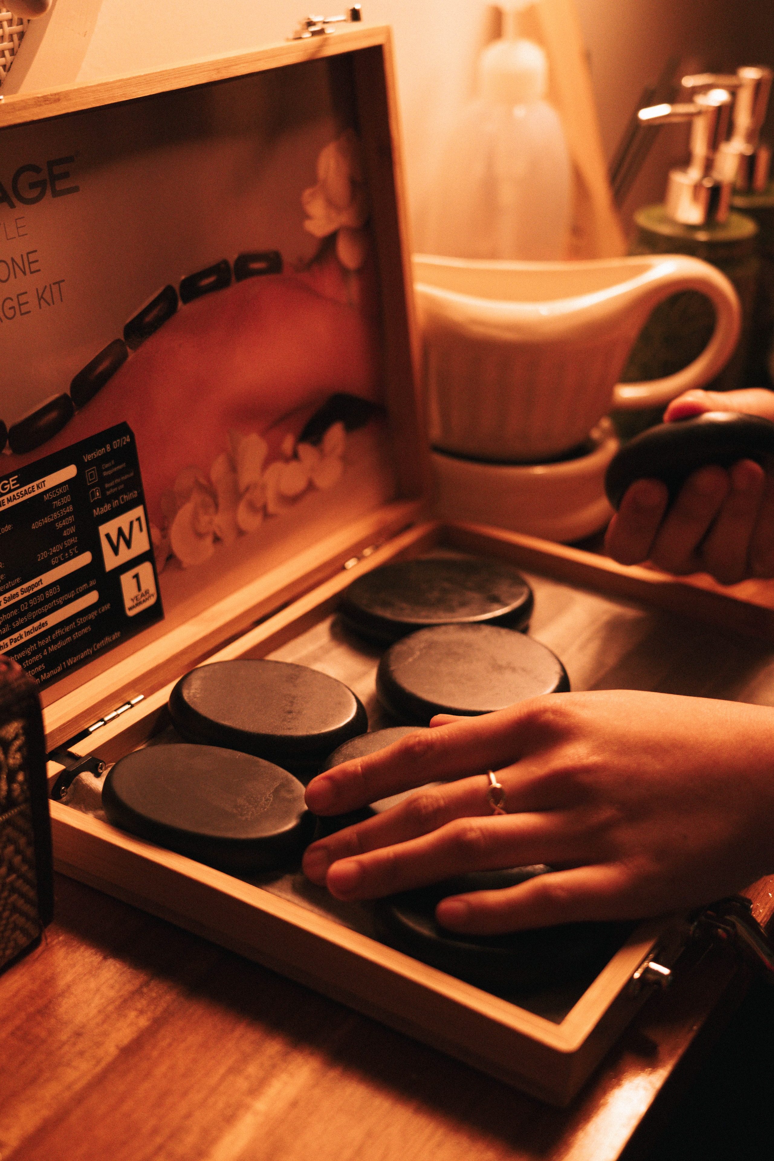 Hot stone thermal therapy